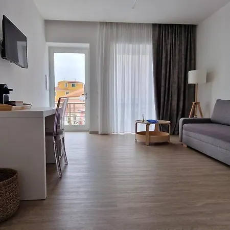 Feriehus Sardinia & -suite In Centro- *